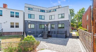 700 Quincy St NE Unit 101